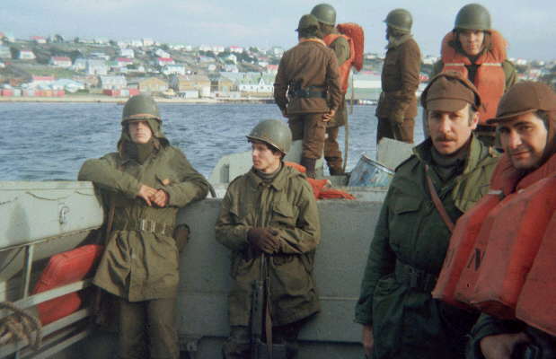 Foto de una lancha EDPV del Apostadero Naval Malvinas - Fuente: Ángel Leguizamón