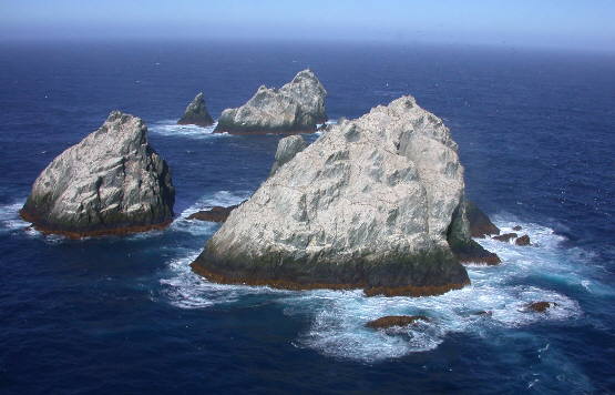 Foto aérea de los islotes Cormorán - Fuente: Generalitat de Catalunya